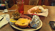 Bono's Pit Bar-B-Q food