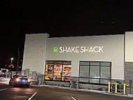 Shake Shack outside