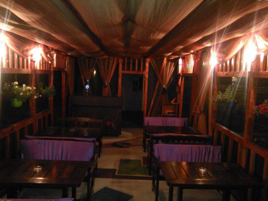 Club Trafic Restaurant Exterior