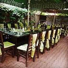 Restaurant Nest food
