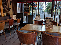 Comptoir Voltaire inside