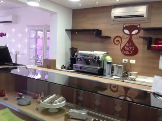 restaurant image