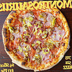 Love Buzz Pizza Pub food