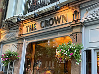 The Crown Pub And Grill outside