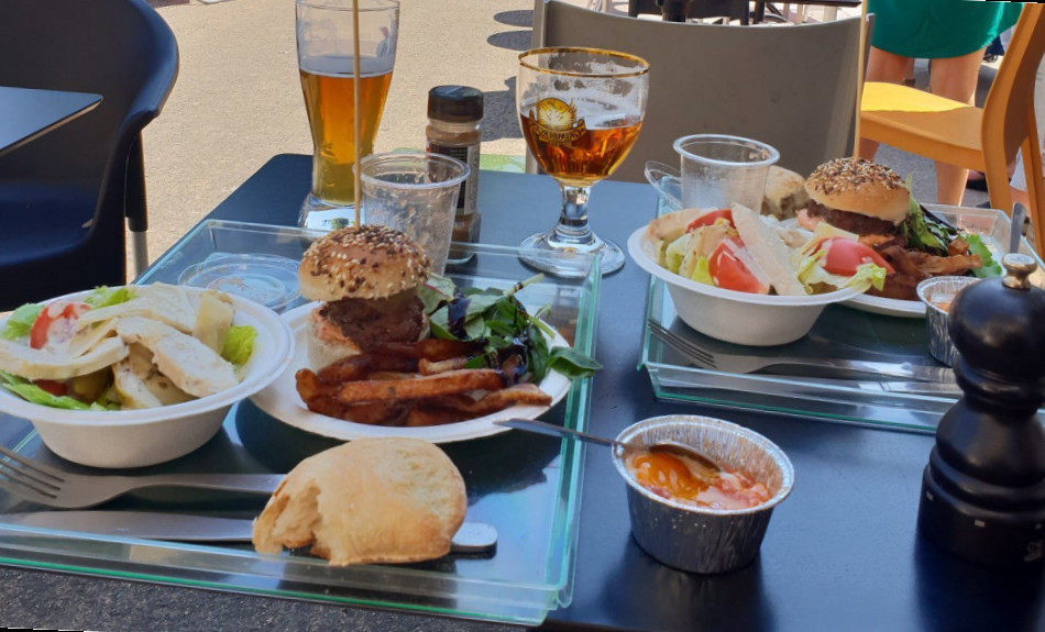 restaurant image