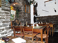 Ristorante Castello inside