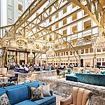 Benjamin Lounge At Trump International inside