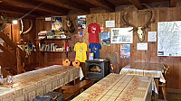 Rifugio Chalet Epee inside