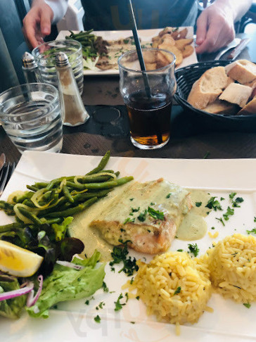 restaurant image