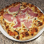 Pizzeria Evora food