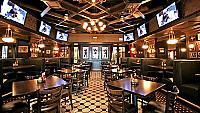 Harry Caray's Tavern Navy Pier inside