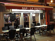 Le Bistrot de la Galette inside