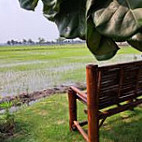 Ton Khao Terrace outside