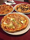 Pizza Piu food