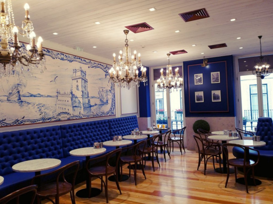restaurant image