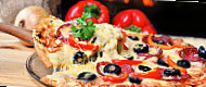 Paradise Pizza food