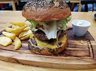 Buenissimo Burger food