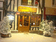 Le Chaudron Savoyard outside