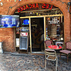 Café Des Arcades food