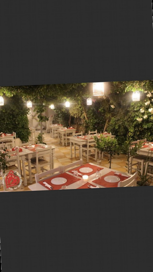 restaurant image