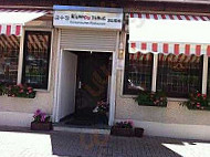 Kumsujung Sushi & Korean Food outside