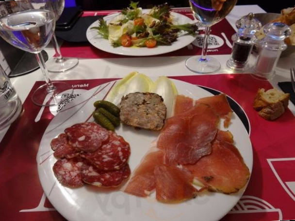 restaurant image