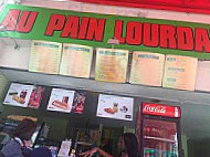 Au Pain Lourdais inside