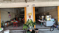 Po Heng Keng inside