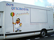 Don Quichotte outside