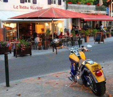 restaurant image