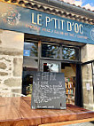 Le P'tit Cabanon inside