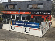 Le Mabouya outside