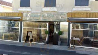 restaurant image
