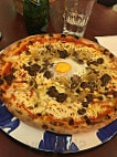 Pizza Des Arcades food