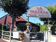 La Fontana outside