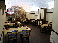 Osteria La Piazzetta inside