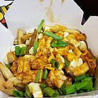 Smoke's Poutinerie food