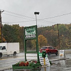 Wagon Wheels Deli outside