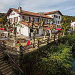 Bar Restaurant Zuzulua outside