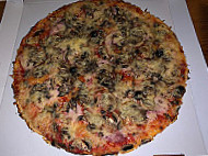 Pizza Martine food