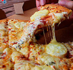 Domino's Pizza Sainte-pazanne food