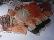 Sushi Nami food