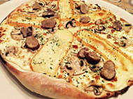 Pizza Nostra food