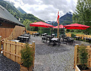 Le Chalet Du Lac food