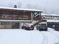 La Ferme Aux Beignets outside