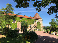 La Colline du Colombier outside