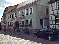 Zum Deutschen Haus outside