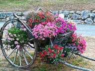 Auberge La Calèche outside