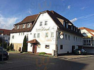 Gasthaus Und Fremdenzimmer Hirsch outside