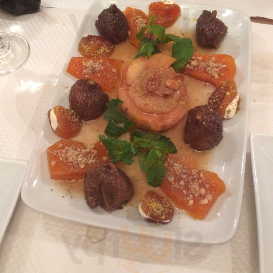 restaurant image